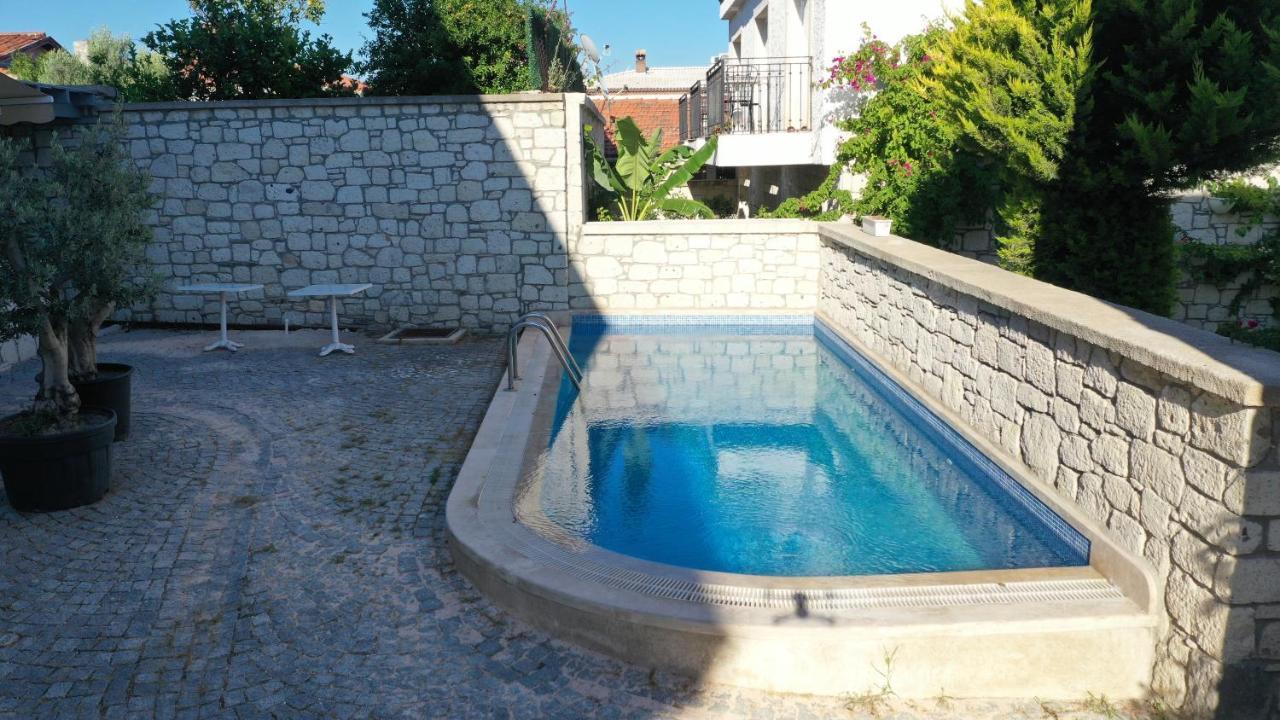 Neva Hotel Alaçatı Exteriör bild